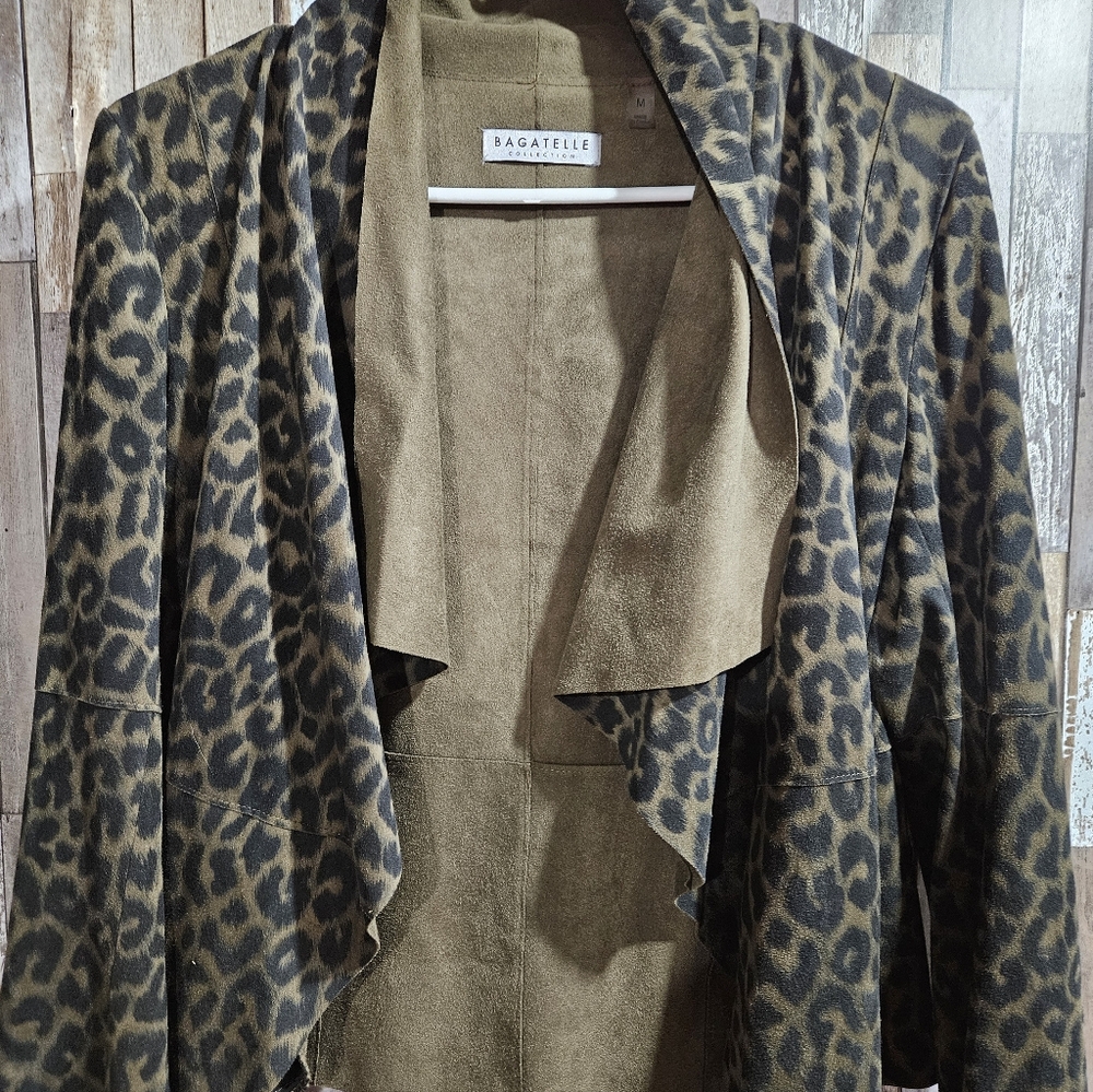 Bagatelle Women's Animal Print Blazer